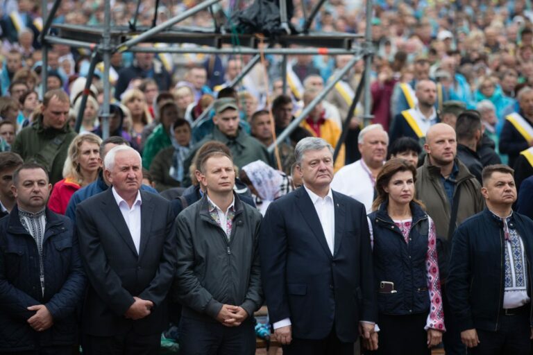 “Призвал всех помолиться за Украину“: Порошенко обратился к Богу - today.ua