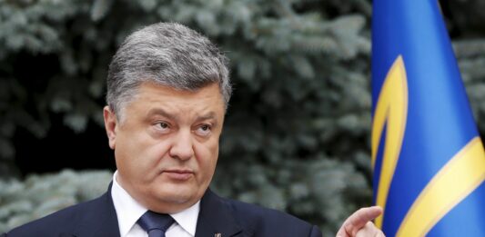 “Ми – із Сімферополя, вони – з Гааги“: Порошенко запропонував свій варіант проведення телемосту з Москвою  - today.ua