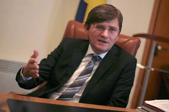 В новой Раде невозможно создать коалицию: Магера объяснил права “Слуги народа“ - today.ua