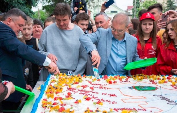 “Зря раздавал конфеты“: Пашинский с треском провалился на выборах  - today.ua