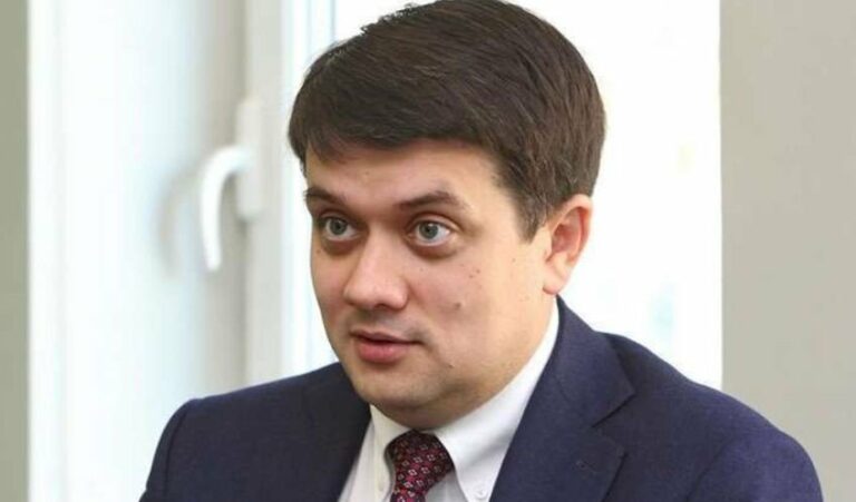 “Буду говорить на русском“: Разумков сделал скандальное заявление - today.ua