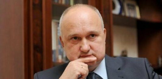 “Система показує зуби“: Смешко різко відреагував на повторне жеребкування номерів партій у бюлетені - today.ua