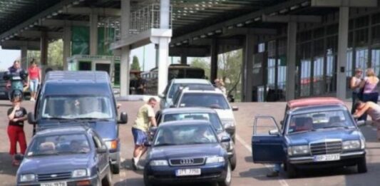 Українці стали розмитнювати менше “євроблях“  - today.ua