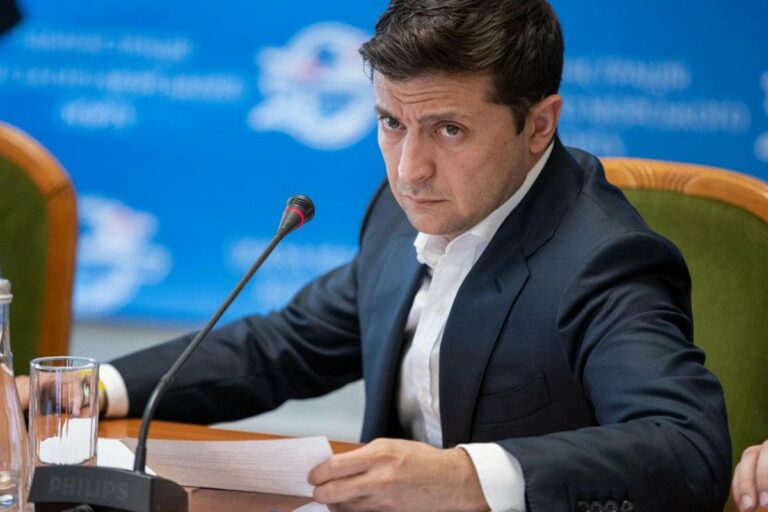 “Порошенко називав “справою честі“: Зеленський терміново скликає силовиків - today.ua