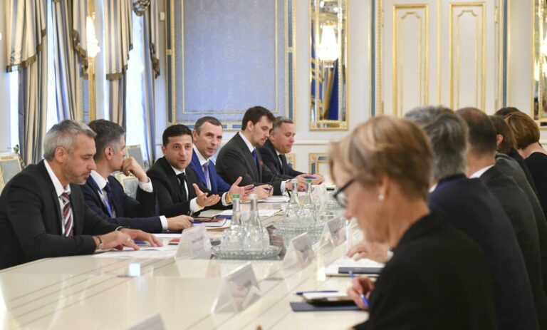 “Дякуємо за допомогу“: Зеленський провів важливу зустріч з послами G7 - today.ua