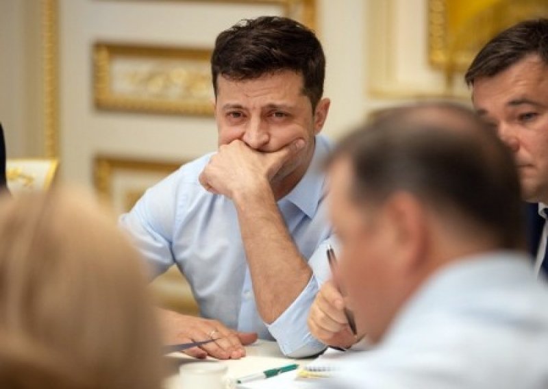 "Важко просто знижувати": Проблему з високими тарифами на комуналку у Зеленського будуть вирішувати по-новому