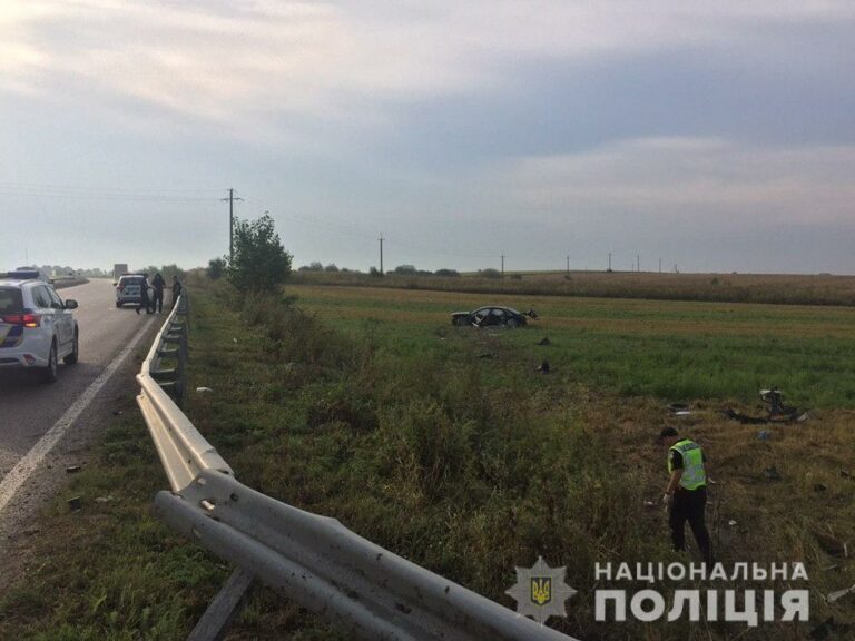 У ДТП на трасі Київ - Чоп загинув власник футбольного клубу та його пасажирка - today.ua