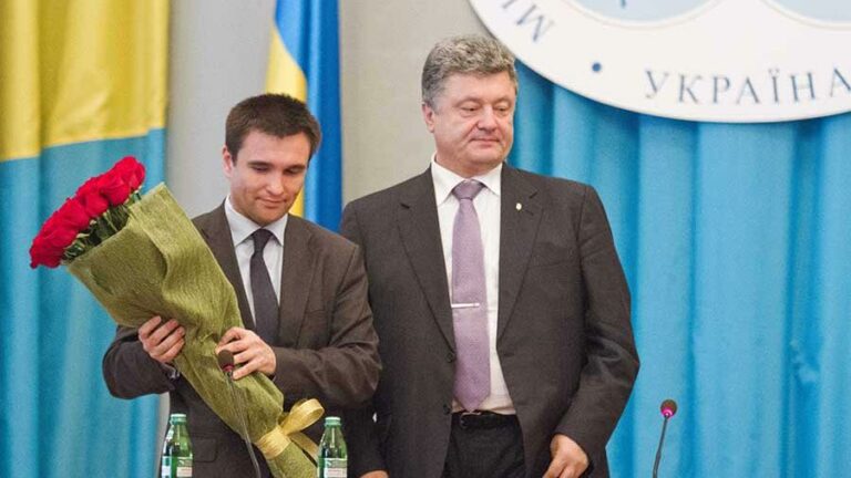 Злоупотребление служебным положением: НАБУ обязали открыть дело против Порошенко и Климкина - today.ua