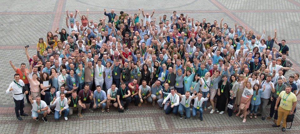 "В добрый путь": будущие депутаты от "Слуги народа" завершили обучение в Трускавце