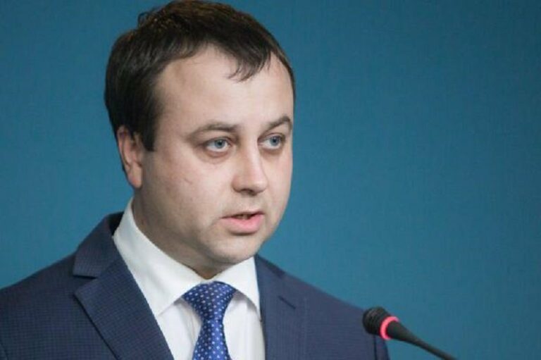 Зеленський призначив головою ДУС зятя продюсера “Ліги сміху“ - today.ua