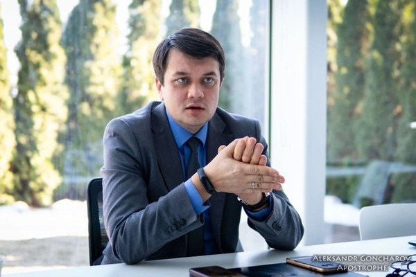 Разумков розкрив майбутні зарплати нардепів  - today.ua