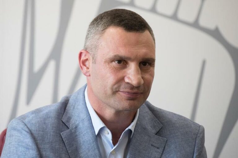 Кличко звинуватив владу у підкупі депутатів Київради - today.ua