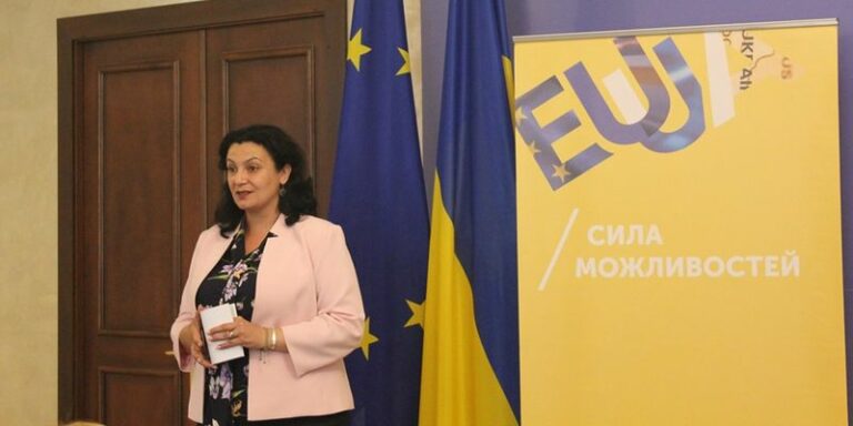 “Європейська Солідарність“ йде у “глибоку“ опозицію: у Порошенка пояснили, чому - today.ua