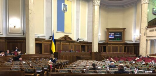 “Заблокували роботу парламенту“: Парубій розповів, чому СБУ та ДБР вдерлися до Ради  - today.ua