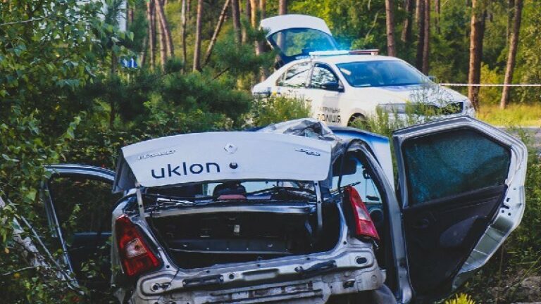 Ехал со скоростью 120 км/ч: 27-летняя пассажирка Uklon погибла в страшном ДТП - today.ua