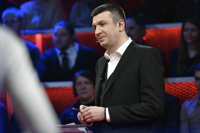 “Много говорил“: Телеканал “1+1“ уволил известного журналиста из-за критики Коломойского  - today.ua