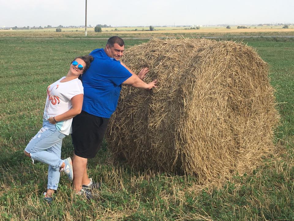 Нардеп від "Слуги народу" Юзик взяв у помічниці свою дружину