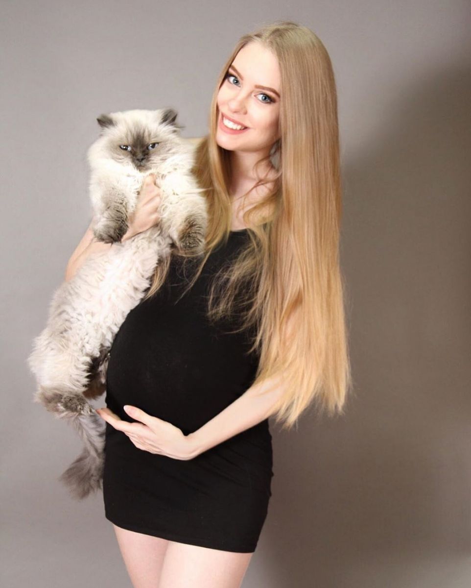 “Сюрприз“: невестка Таисии Повалий опубликовала “беременное“ фото