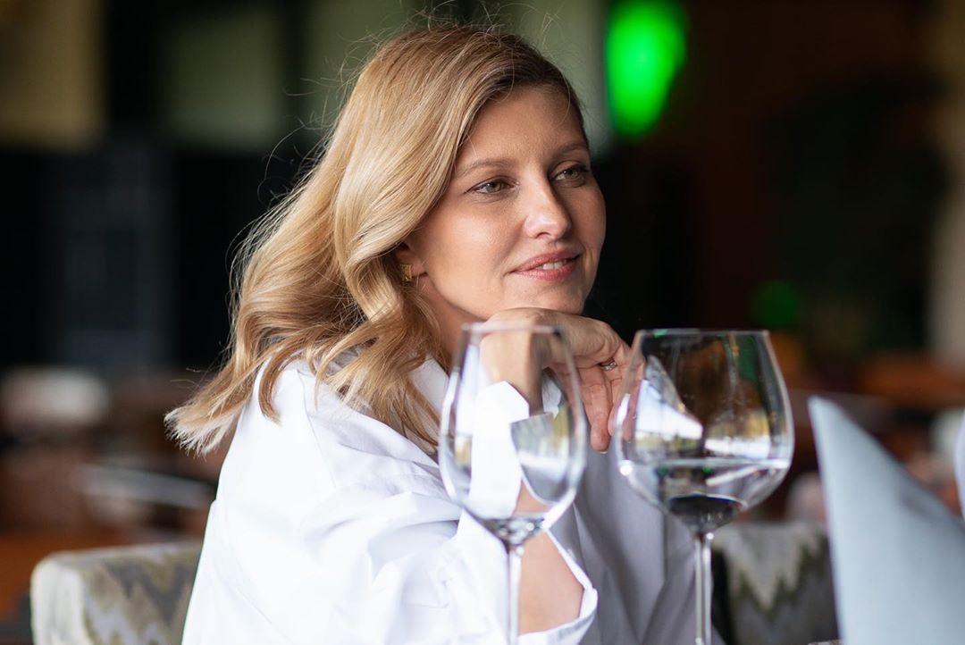 Стильна, як завжди: Олена Зеленська приємно здивувала голлівудських зірок своїм образом - today.ua