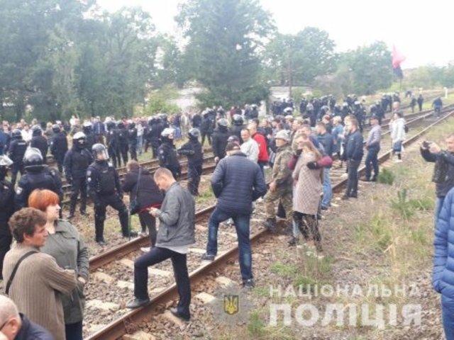 Жестокий разгон участников акции против угля из России на Львовщине: новые подробности - today.ua