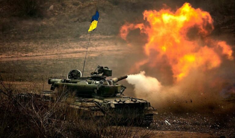 У мережу потрапило відео нищівного удару ЗСУ по позиціях бойовиків на Донбасі - today.ua