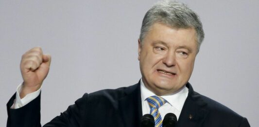 Арест активов Порошенко: Портнов посоветовал екс-президенту засыпать с калькулятором  - today.ua