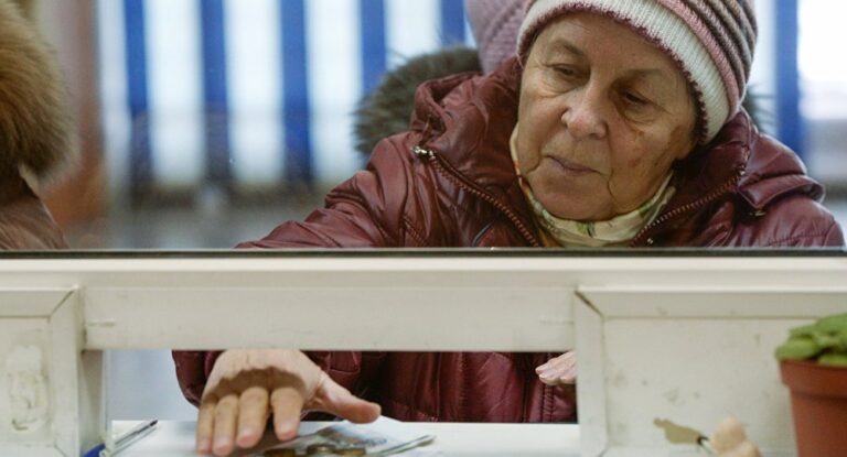 Накопичувальні пенсії відкладаються: що робити українцям  - today.ua