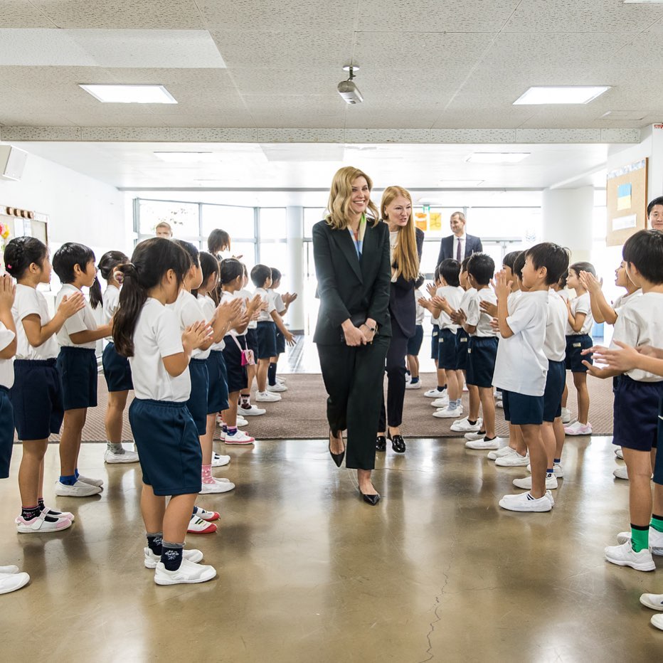 Олена Зеленська відвідала школу в Японії: що здивувало першу леді 