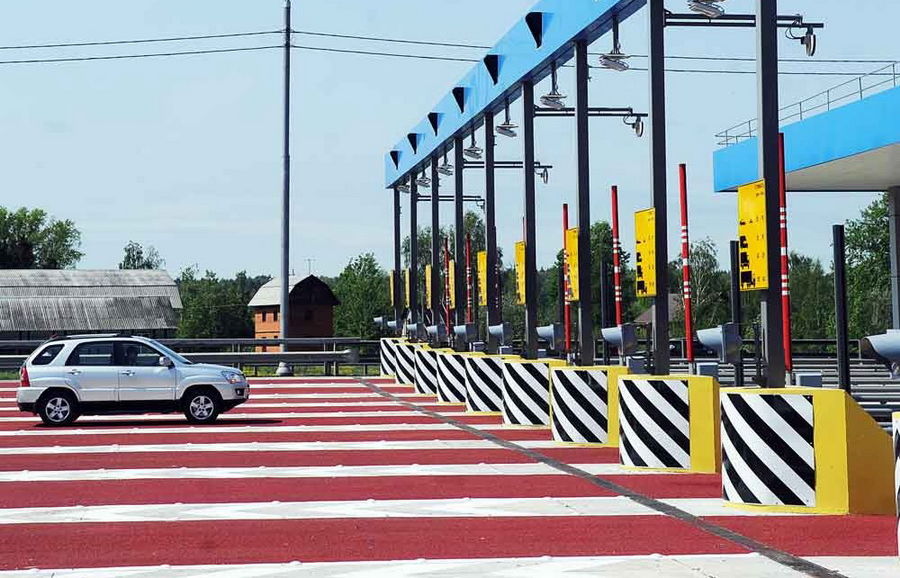 Проезд иностранцев по дорогам Украины будет платным, - министр