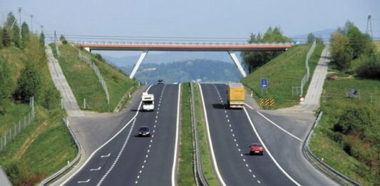 В Украине платными будут три автодороги   - today.ua