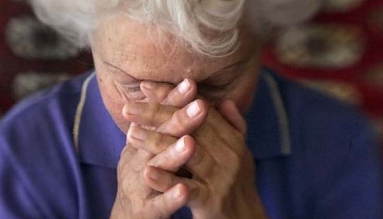 ПриватБанк блокирует пенсионные карты: что делать - today.ua