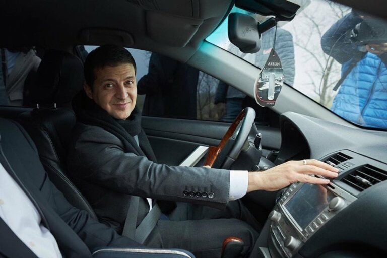 Автомобили Зеленского: на чем ездил президент Украины - today.ua