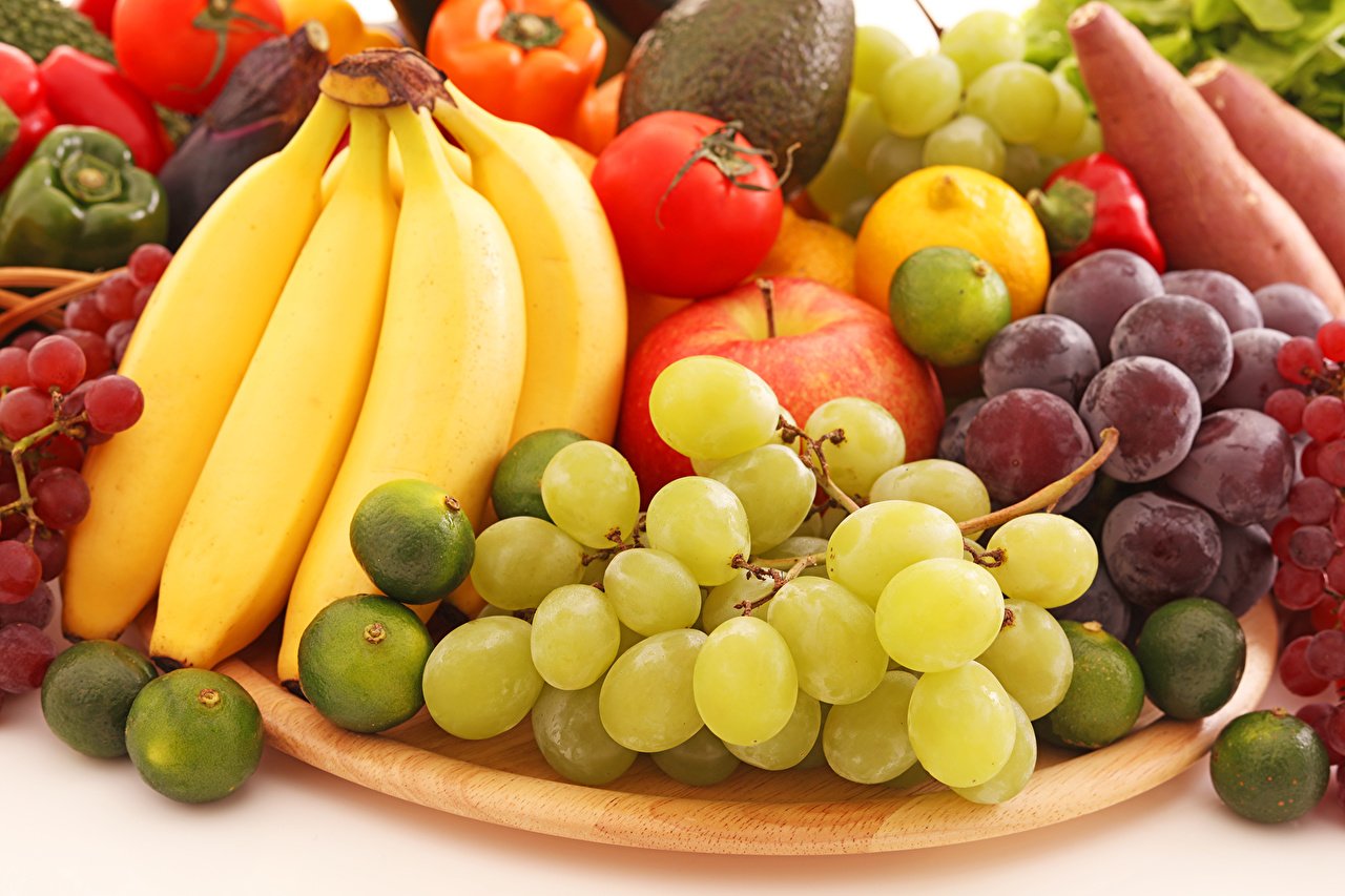 Супермаркеты обновили цены на бананы, апельсины и лимоны: сколько стоят фрукты в начале октября 