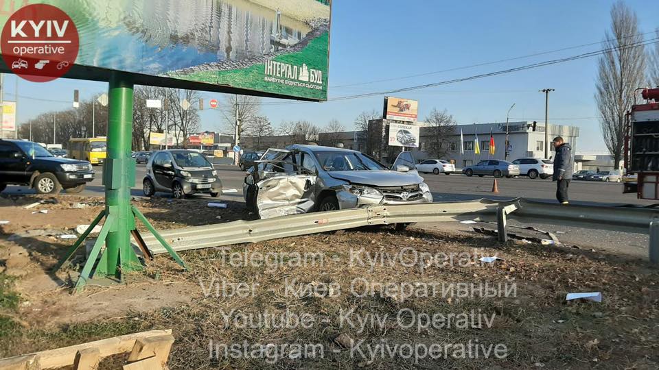 Омбудсмен Кулеба з синами потрапив в жахливу ДТП - Відео - today.ua