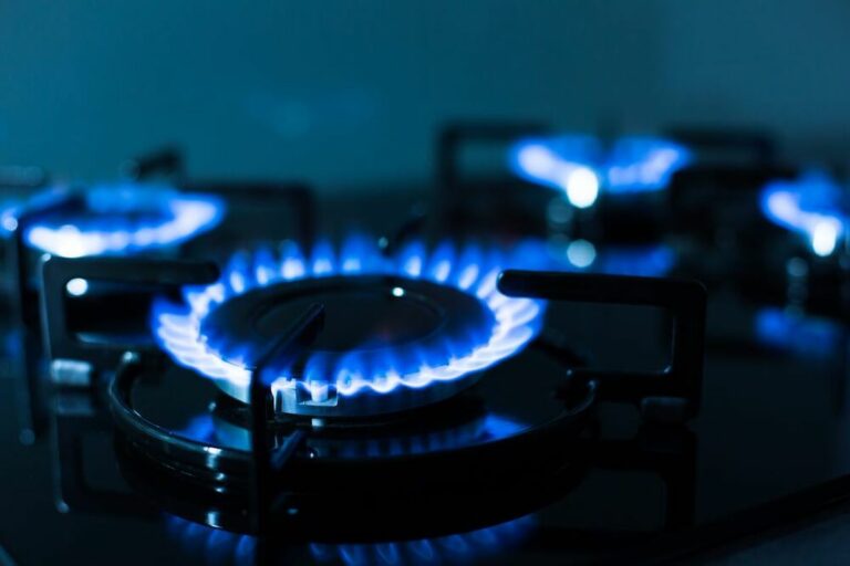 Цена на газ для украинцев снизилась на 7%  - today.ua