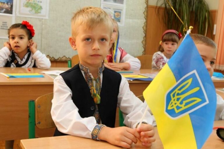 В Украине пытаются ввести еще один государственный язык    - today.ua