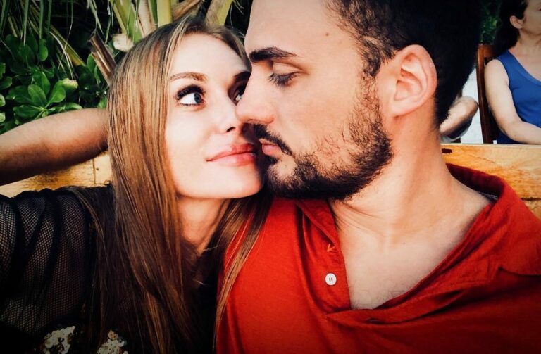 Снова вместе: Слава Каминская слилась в горячем поцелуе с бывшим мужем - today.ua