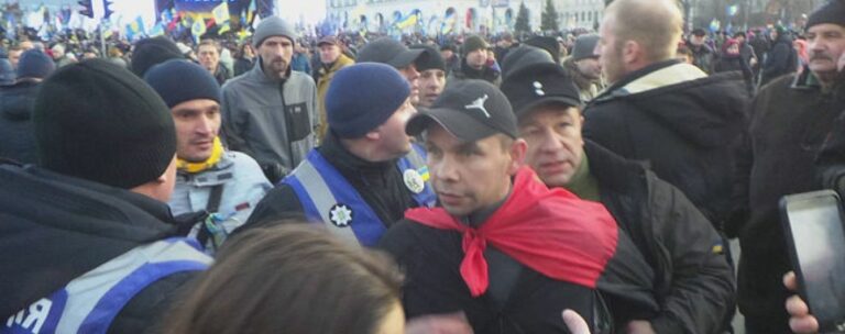 “Чарівний пендель ПесЮлям“: стало відомо, хто закидав Порошенка яйцями на Майдані - today.ua