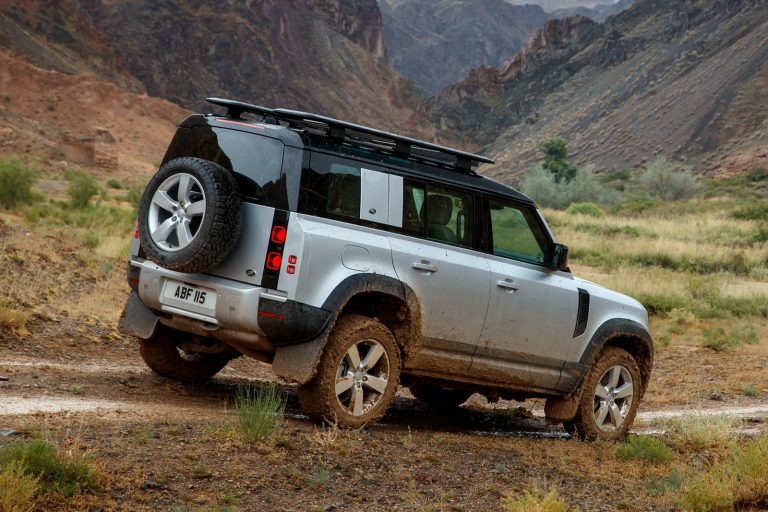 У нового Land Rover Defender з'явиться бюджетна версія - today.ua