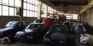 Капсула часу: У старому складі знайшли 11 новеньких «п'ятірок» BMW 1994 року - today.ua