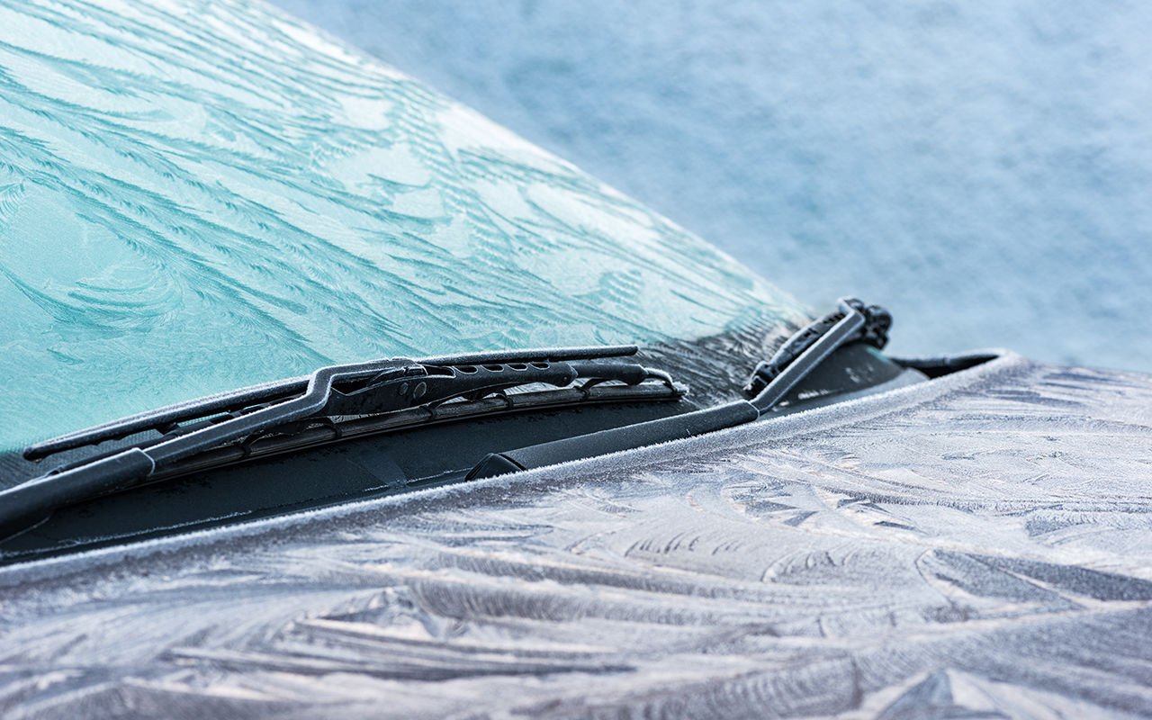 Как избежать примерзания «дворников» к стеклу – три простых, но малоизвестных способа