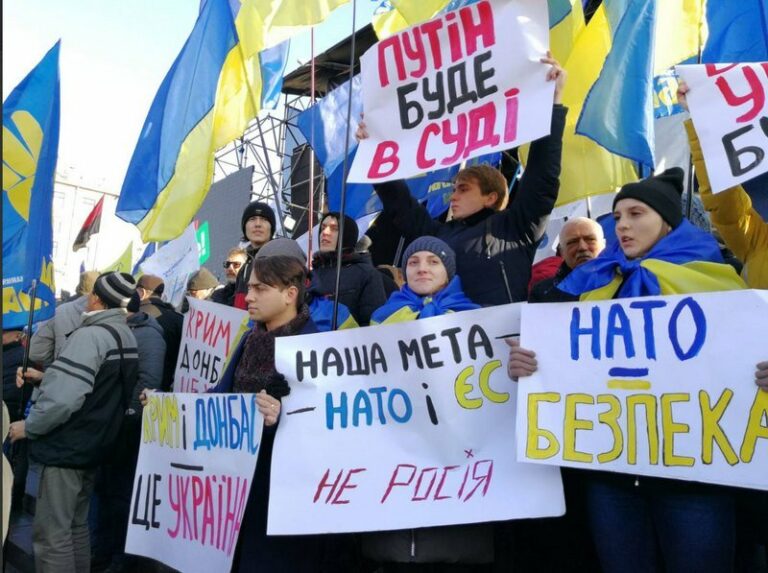 Українці вийшли на Майдан: що відбувається - today.ua