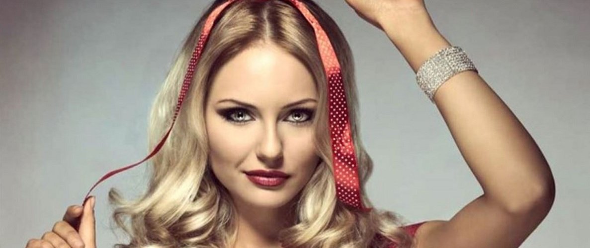 Найкращі новорічні зачіски 2020: варіанти на будь-який смак