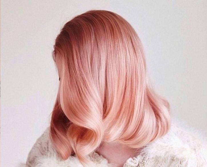 Розовый блонд и красное дерево: названы самые популярные цвета волос 2020  - today.ua