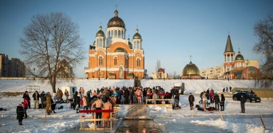 “Святая вода грехи не смывает“: в ПЦУ опровергли главные мифы о Крещении - today.ua