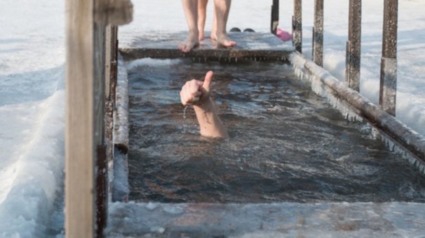 “Від водойми до церкви“: традиції та підготовка до купання в ополонці