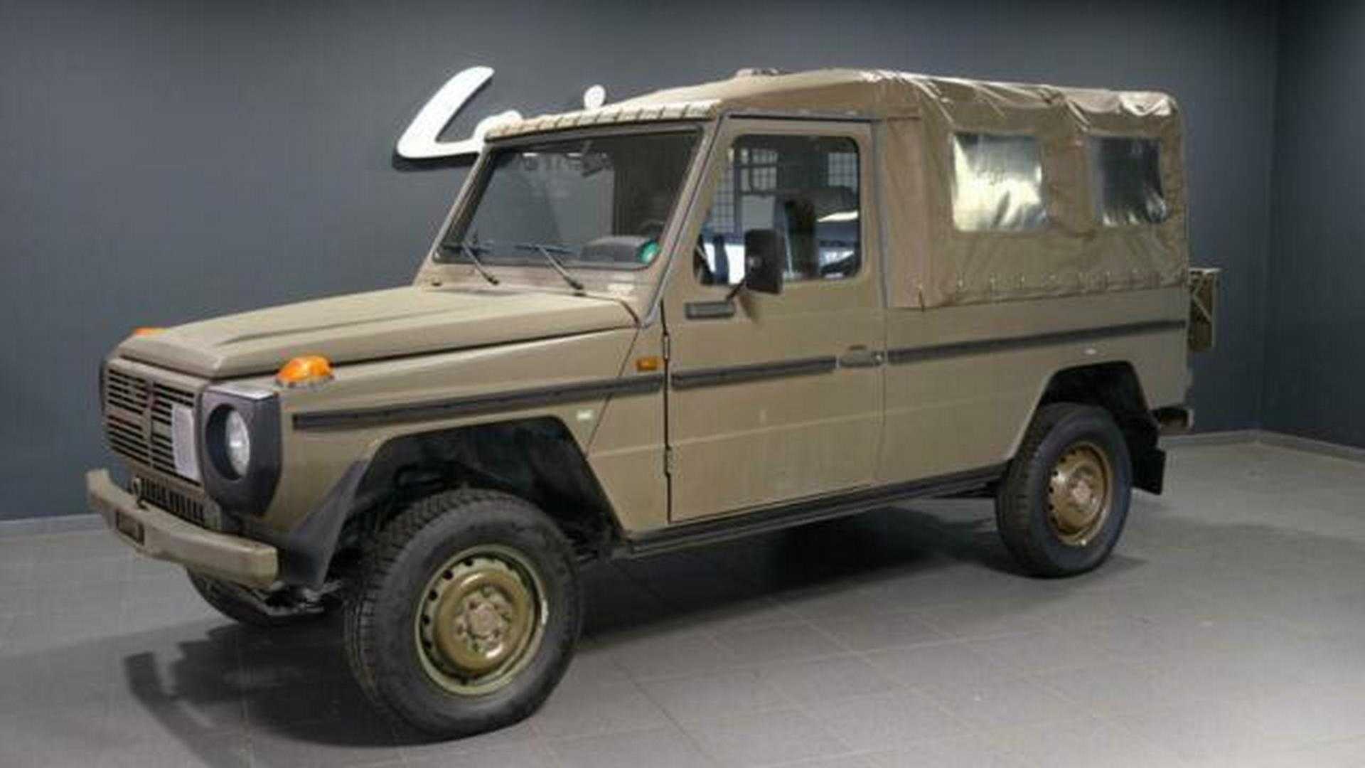 В Европе продают десятки списанных армейских Mercedes G-Class