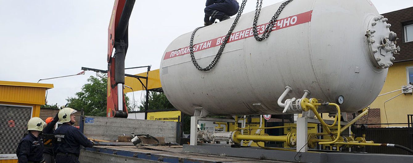 В Раде создали рабочую группу по борьбе с нелегальными АЗС