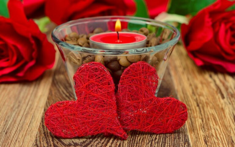 Эзотерик рассказал, как провести “ритуал любви“ в День всех влюбленных - today.ua