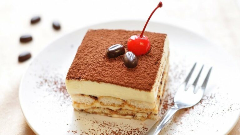 Тирамису: как приготовить знаменитый итальянский десерт в домашних условиях - today.ua